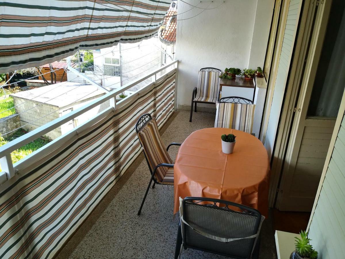 Apartment Doris Primosten Exterior photo